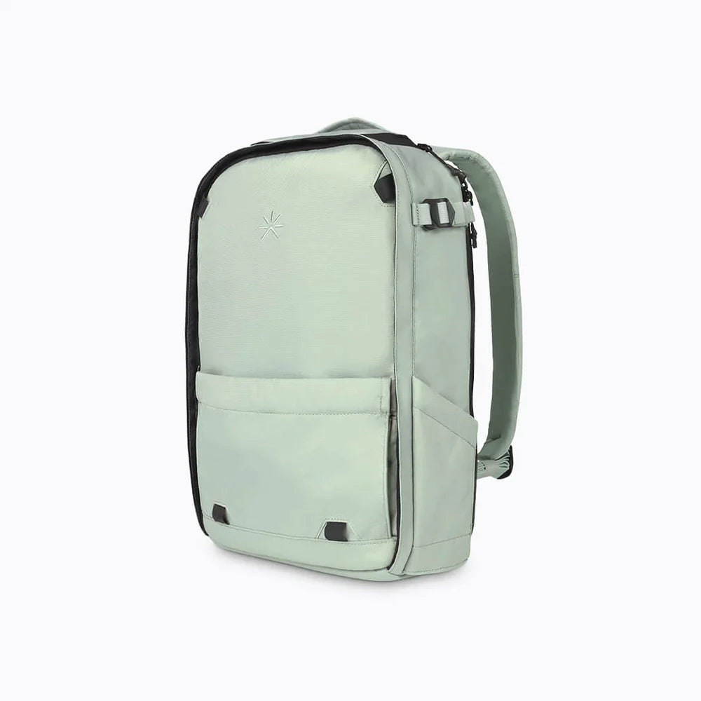 Nest Backpack Desert Green + 3 Accessories